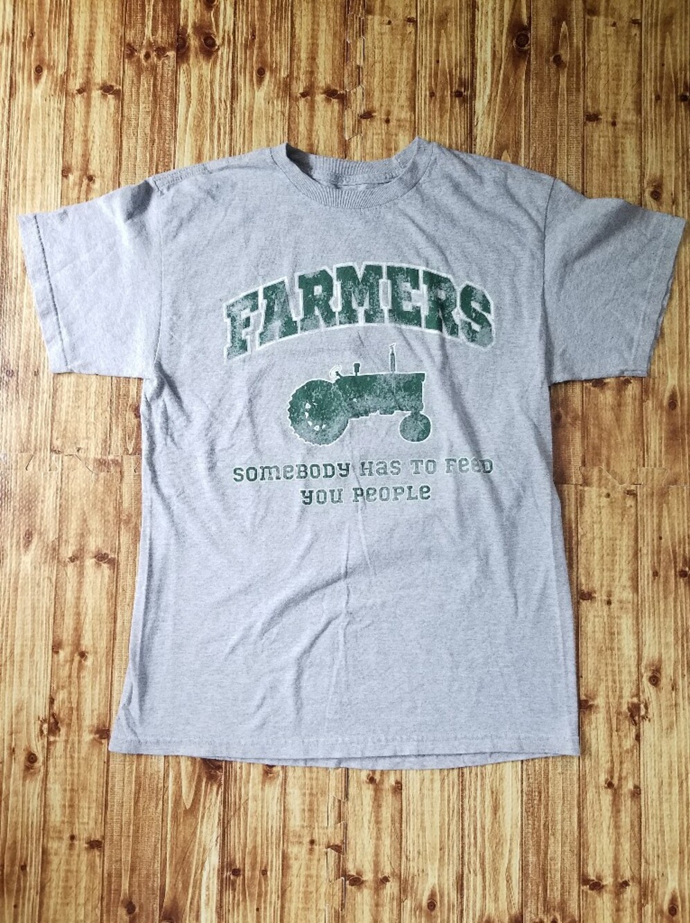 Lifestyle Classics Men's Medium Farmers Gray Graphic Shirt Someone Has To Feed